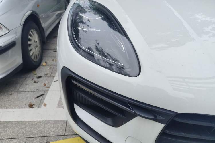 Used Porsche Macan 2022 Macan S 2.9T Right Front Headlight