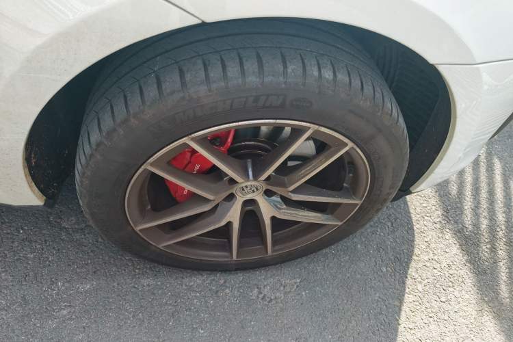 Used Porsche Macan 2022 Macan S 2.9T Right Front Wheel Hub