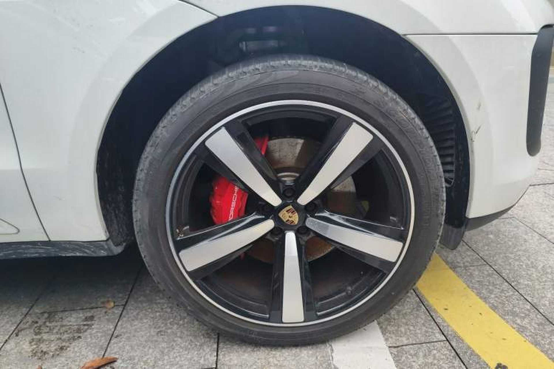 Used Porsche Macan 2022 Macan S 2.9T Right Front Wheel Hub