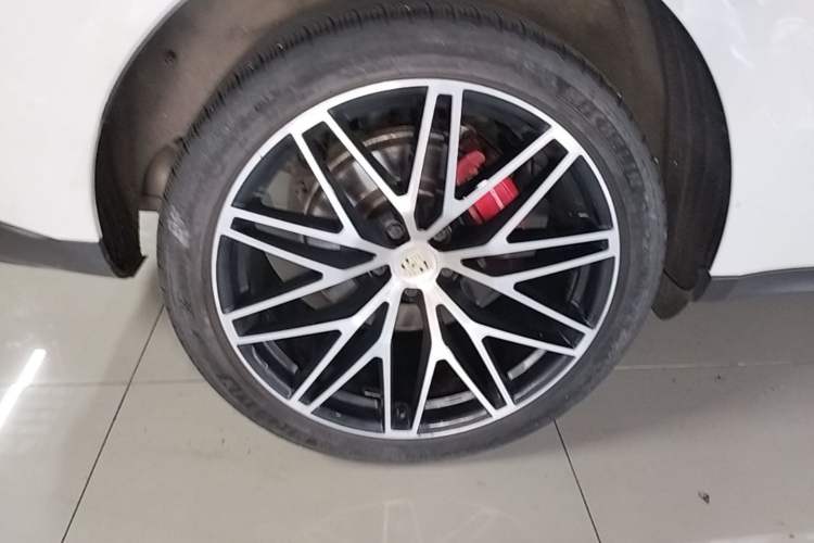 Used Porsche Macan 2022 Macan S 2.9T Right Rear Wheel Hub