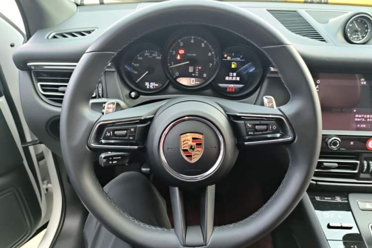 Used Porsche Macan 2022 Macan 2.0T Steering Wheel