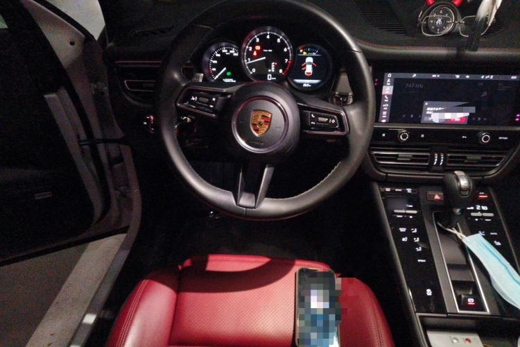 Used Porsche Macan 2022 Macan 2.0T Steering Wheel