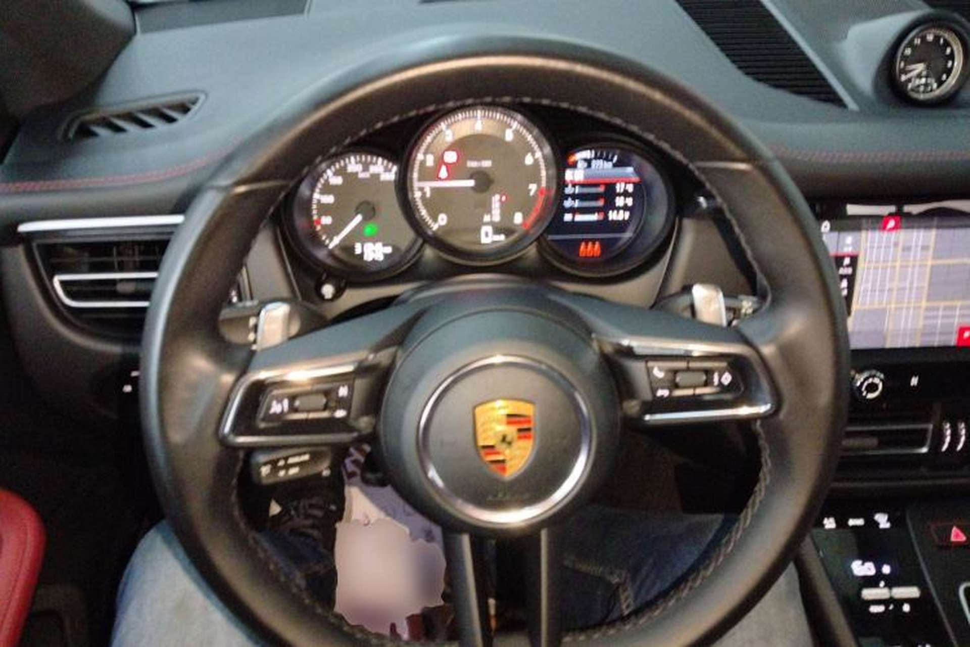 Used Porsche Macan 2022 Macan 2.0T Steering Wheel