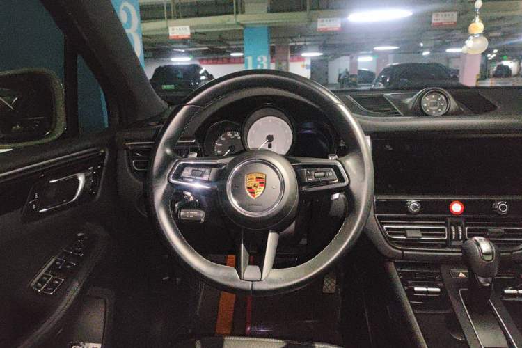 Used Porsche Macan 2022 Macan S 2.9T Steering Wheel