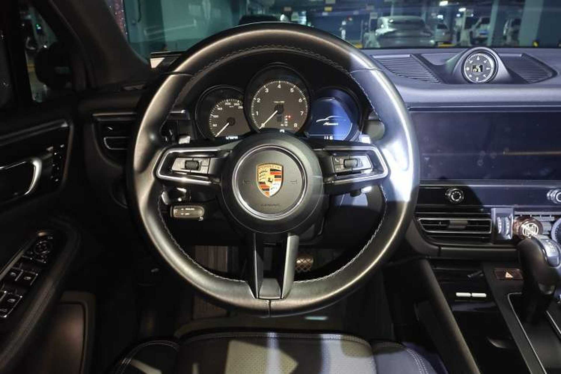Used Porsche Macan 2022 Macan 2.0T Steering Wheel