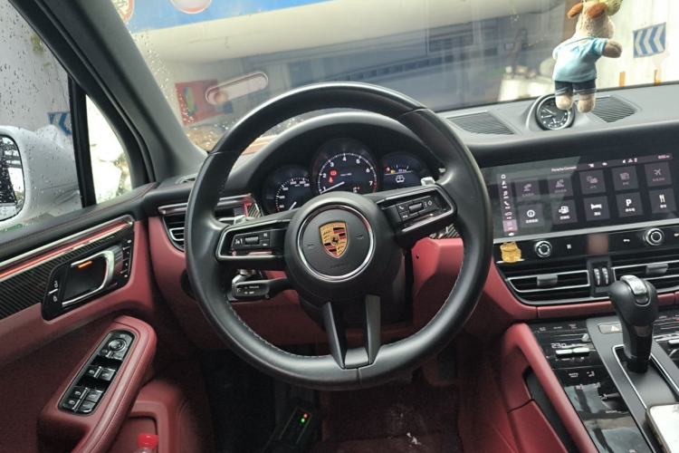 Used Porsche Macan 2022 Macan 2.0T Steering Wheel
