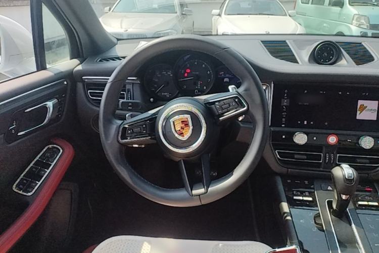 Used Porsche Macan 2022 Macan 2.0T Steering Wheel