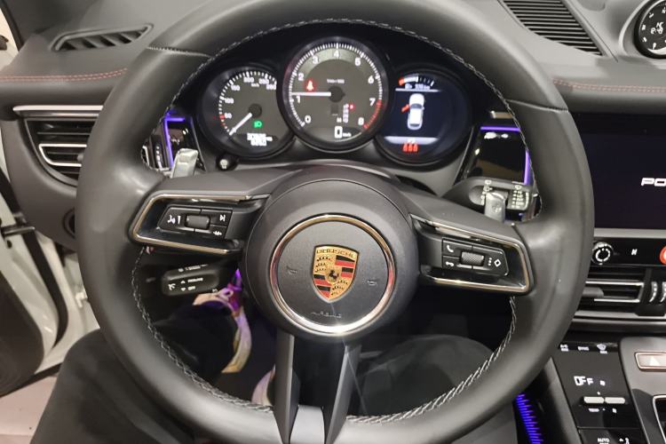 Used Porsche Macan 2022 Macan 2.0T Steering Wheel
