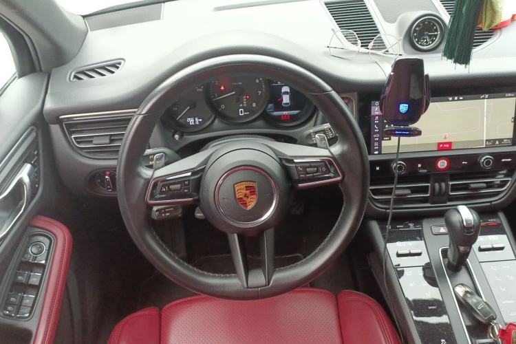 Used Porsche Macan 2022 Macan T 2.0T Steering Wheel