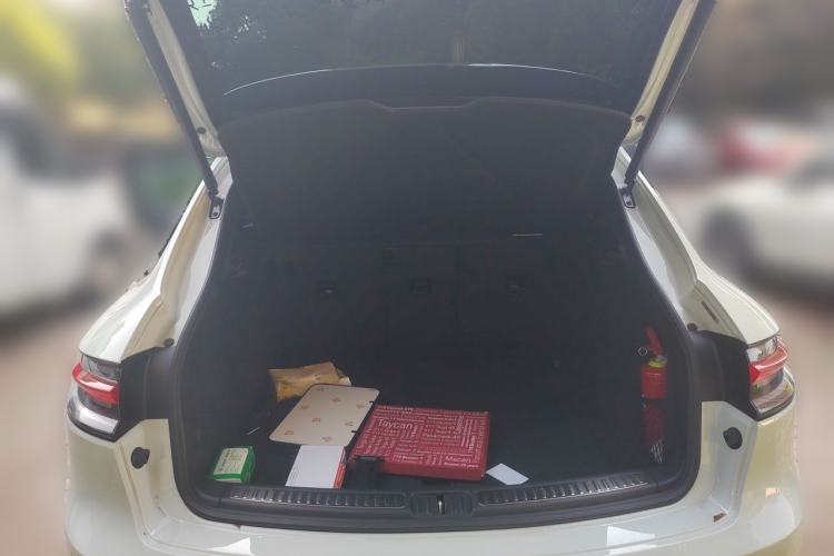 Used Porsche Macan 2022 Macan T 2.0T Trunk
