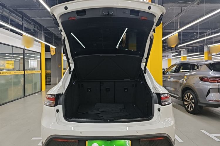 Used Porsche Macan 2022 Macan S 2.9T Trunk
