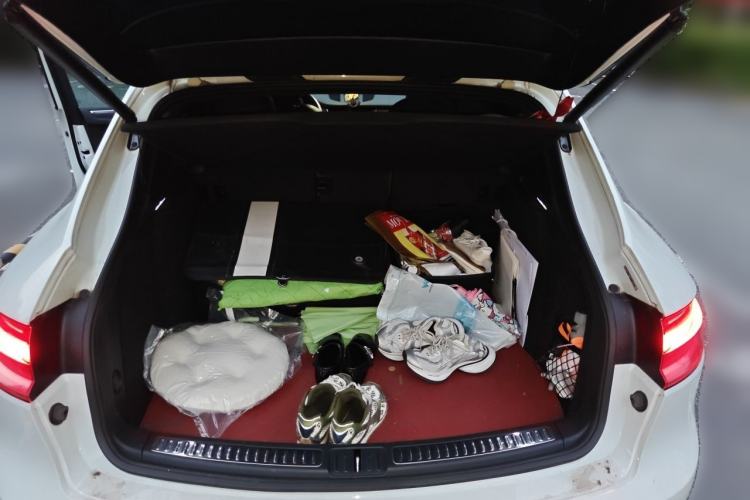 Used Porsche Macan 2022 Macan 2.0T Trunk