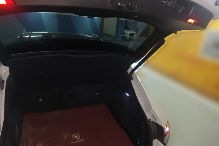 Used Porsche Macan 2022 Macan 2.0T Trunk