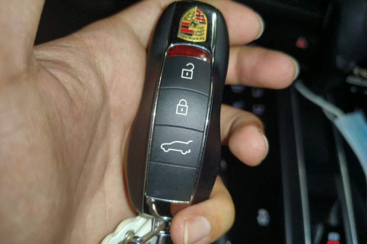 Used Porsche Macan 2022 Macan 2.0T Vehicle Key