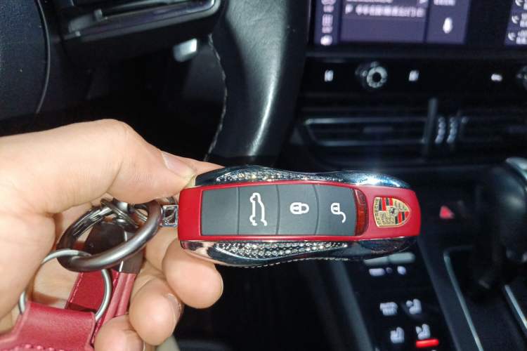 Used Porsche Macan 2022 Macan 2.0T Vehicle Key