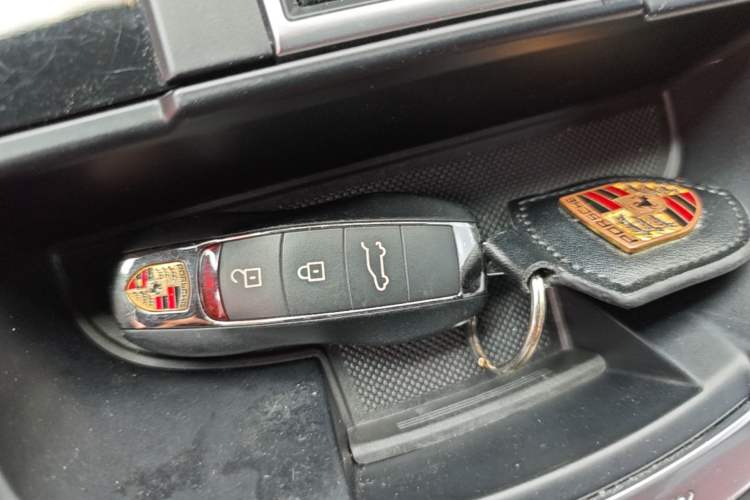 Used Porsche Macan 2022 Macan 2.0T Vehicle Key