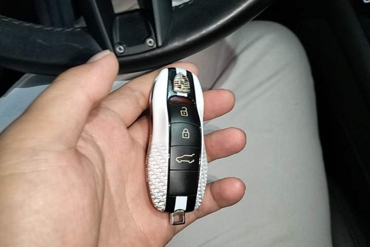 Used Porsche Macan 2022 Macan S 2.9T Vehicle Key