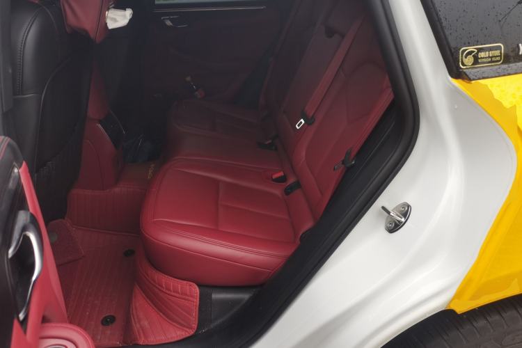 Used Porsche Macan 2022 Macan 2.0T Left Rear Seat