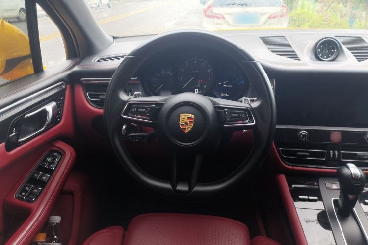 Used Porsche Macan 2022 Macan 2.0T Steering Wheel