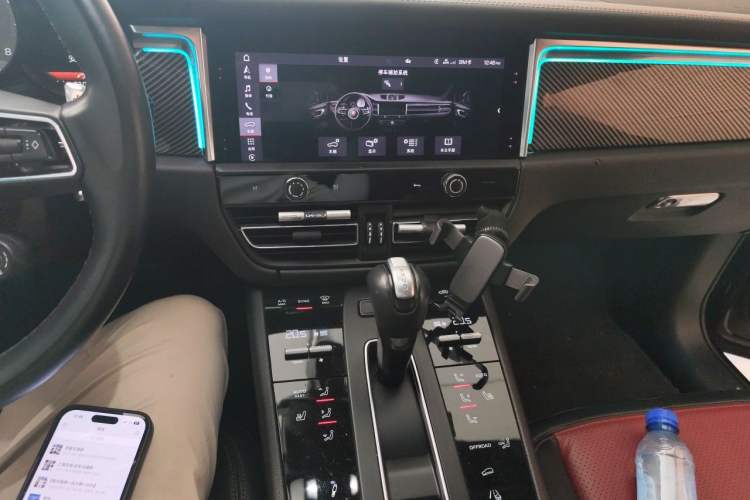 Used Porsche Macan 2023 Macan S 2.9T Audio And AC Panel