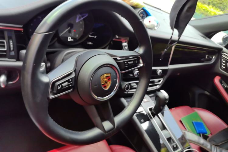 Used Porsche Macan 2023 Macan S 2.9T Center Console