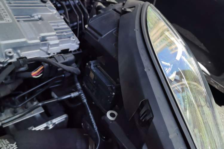Used Porsche Macan 2023 Macan S 2.9T Engine Bay Left
