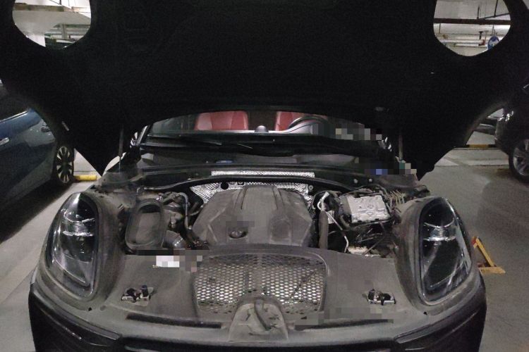 Used Porsche Macan 2023 Macan 2.0T Engine Bay