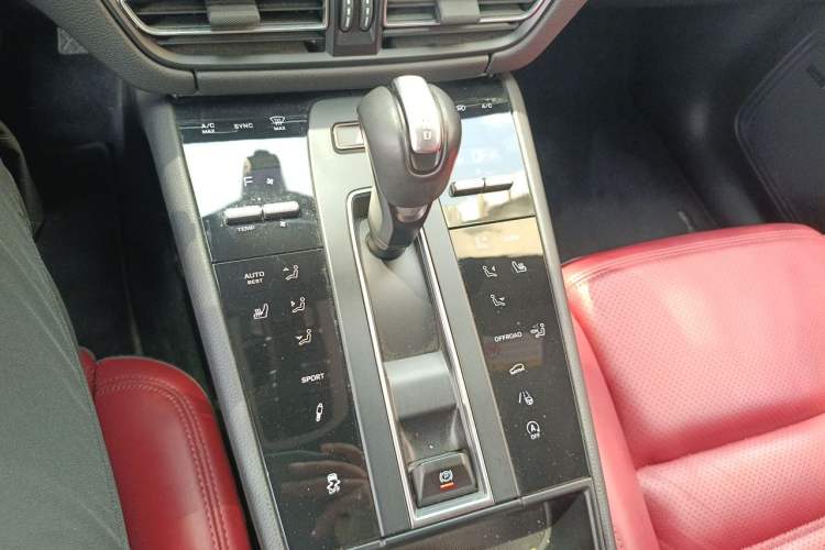 Used Porsche Macan 2023 Macan 2.0T Gear Lever