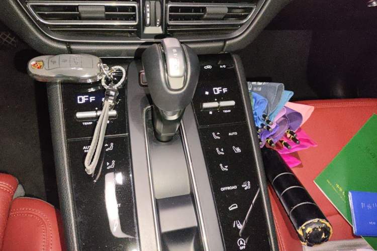 Used Porsche Macan 2023 Macan 2.0T Gear Lever