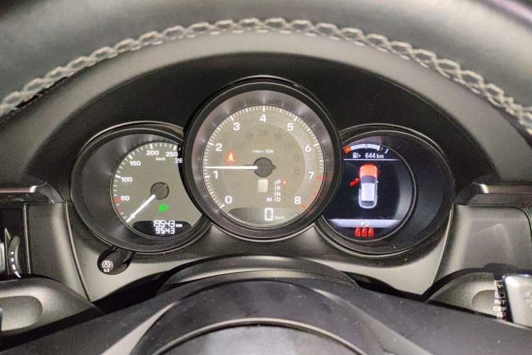 Used Porsche Macan 2023 Macan 2.0T Instrument Cluster