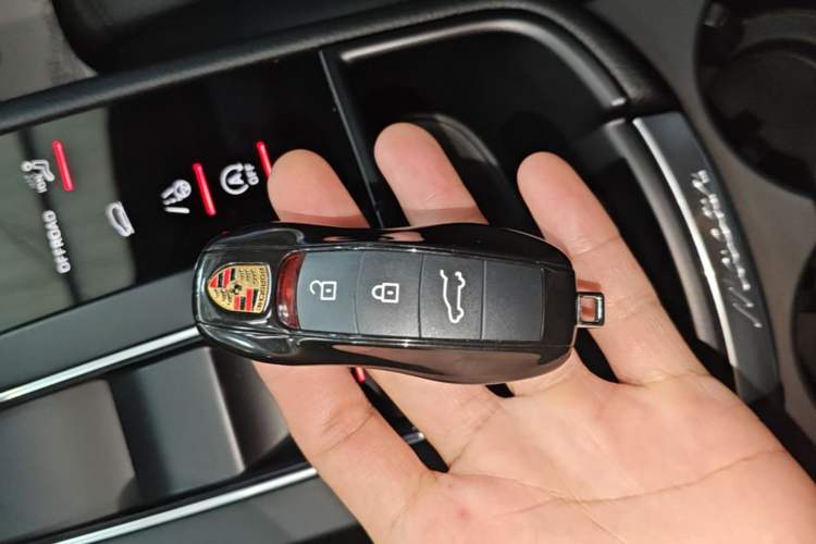 Used Porsche Macan 2023 Macan 2.0T Interior 1
