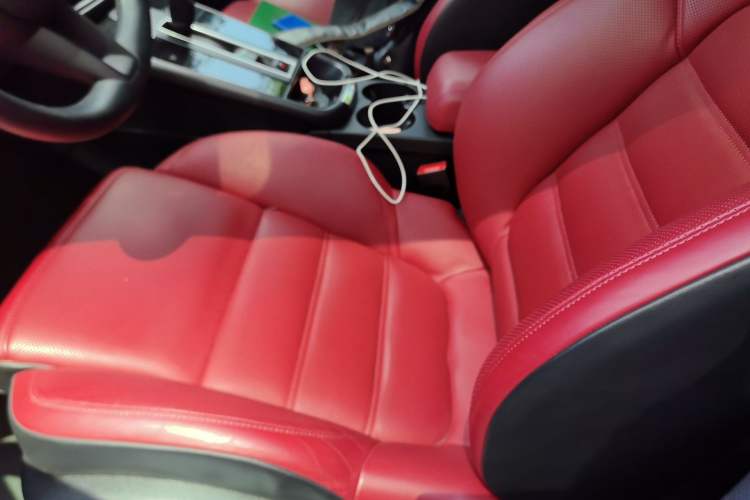 Used Porsche Macan 2023 Macan S 2.9T Left Front Seat