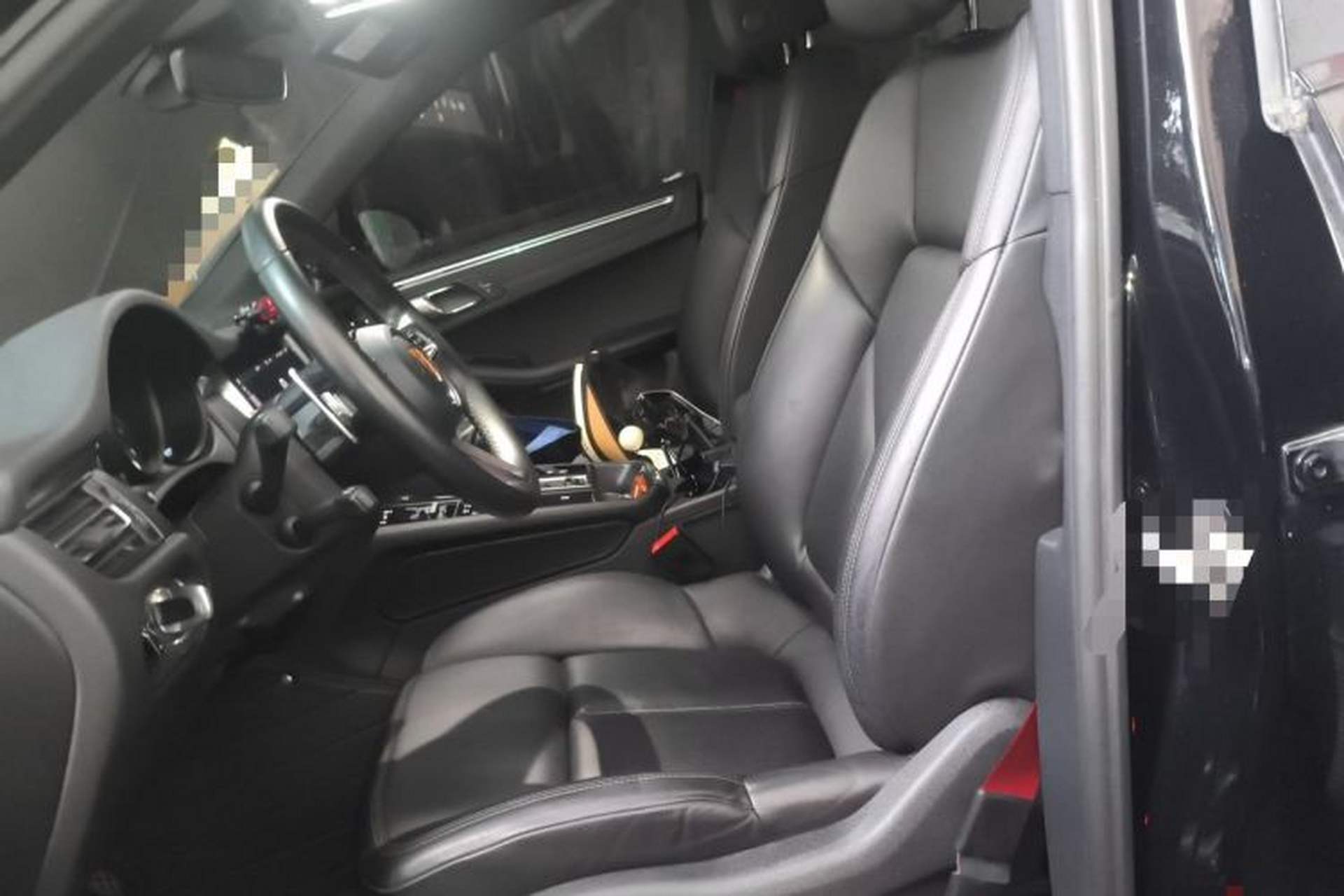 Used Porsche Macan 2023 Macan 2.0T Left Front Seat