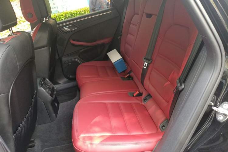 Used Porsche Macan 2023 Macan 2.0T Left Rear Seat