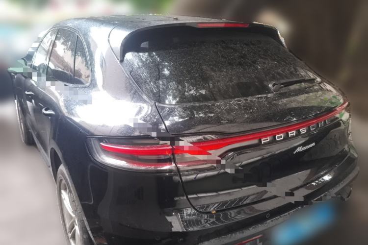 Used Porsche Macan 2023 Macan 2.0T Rear Left 45 Deg