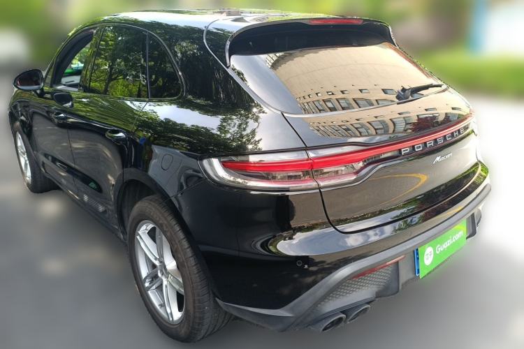 Used Porsche Macan 2023 Macan 2.0T Rear Left 45 Deg