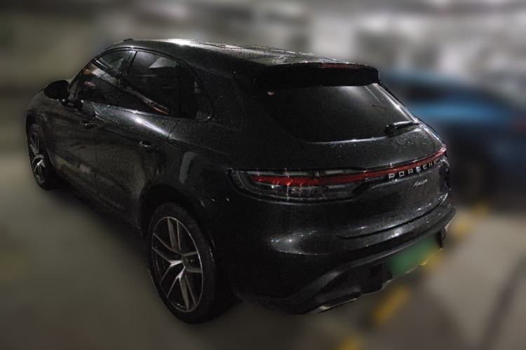 Used Porsche Macan 2023 Macan 2.0T Rear Left 45 Deg