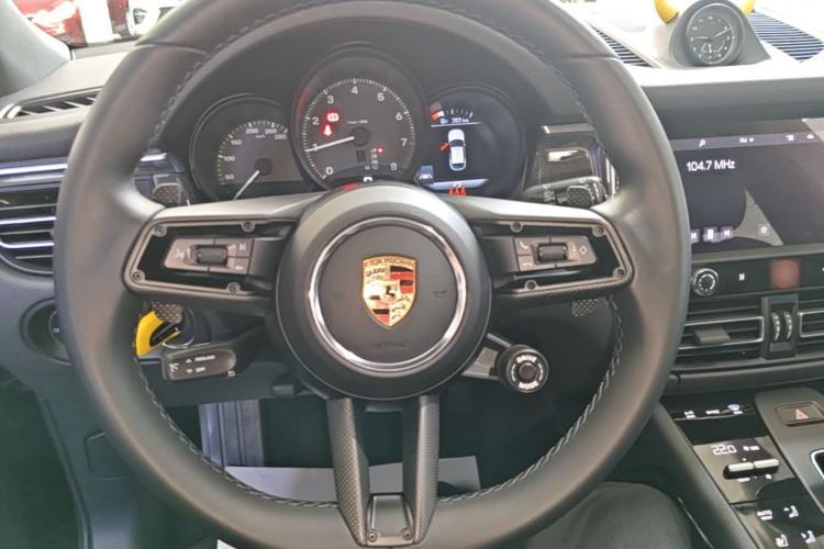 Used Porsche Macan 2023 Macan 2.0T Steering Wheel