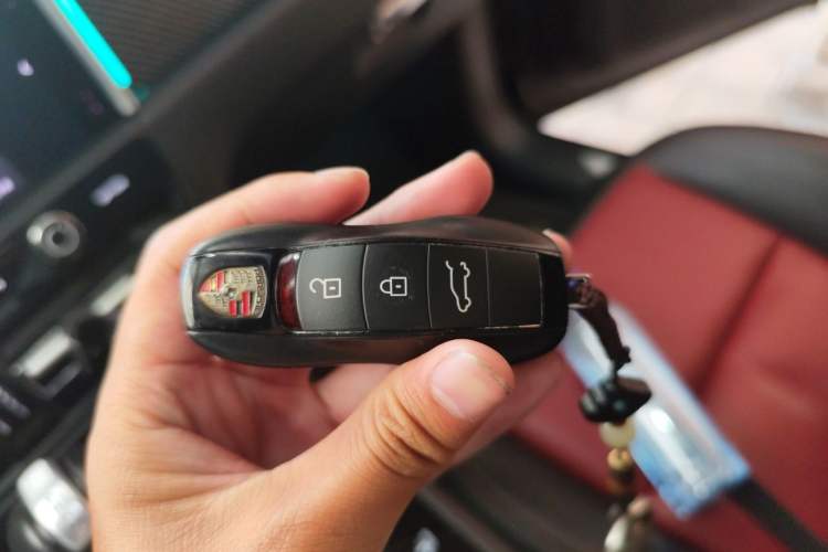 Used Porsche Macan 2023 Macan S 2.9T Vehicle Key