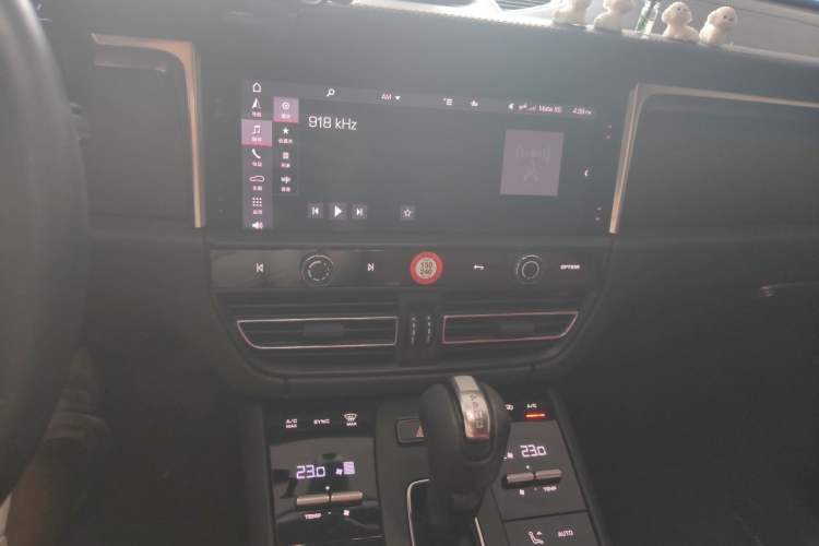 Used Porsche Macan 2023 Macan 2.0T Audio And AC Panel