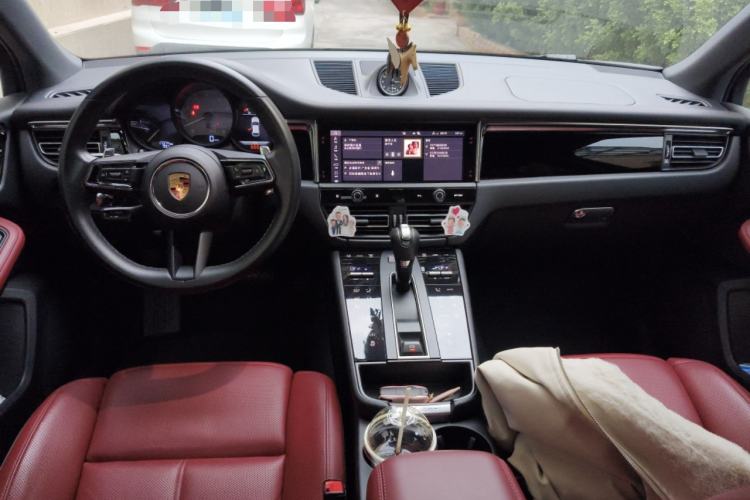Used Porsche Macan 2023 Macan S 2.9T Center Console