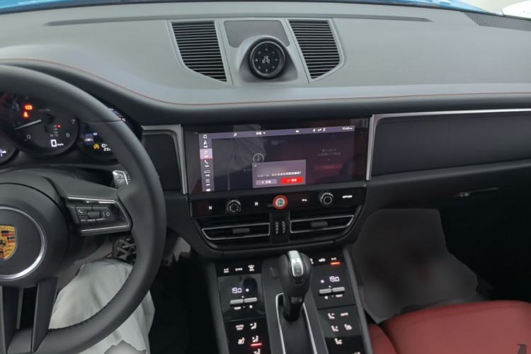Used Porsche Macan 2023 Macan T 2.0T Center Console