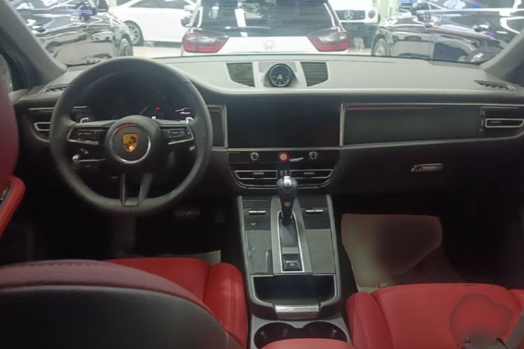Used Porsche Macan 2023 Macan T 2.0T Center Console