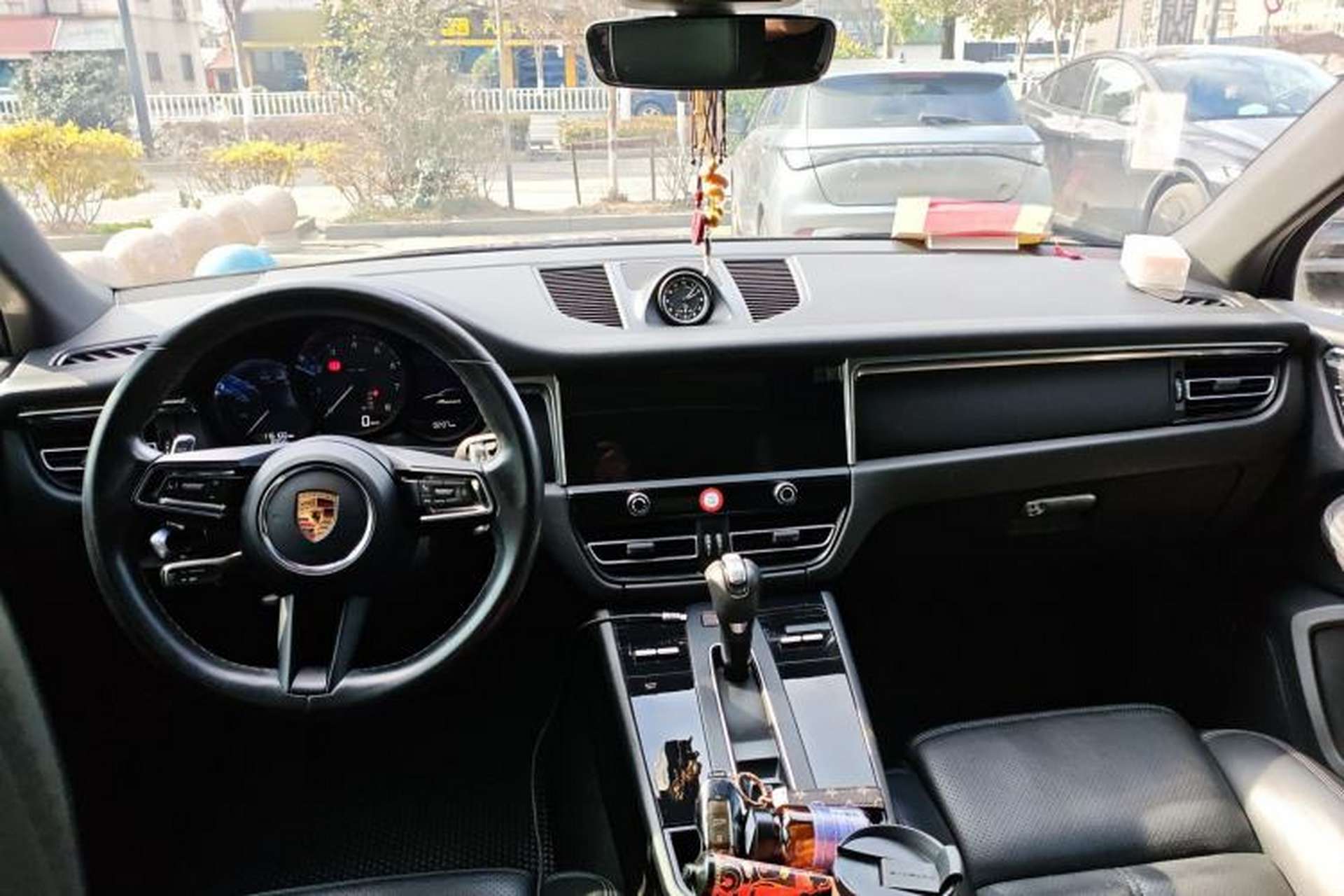Used Porsche Macan 2023 Macan 2.0T Center Console