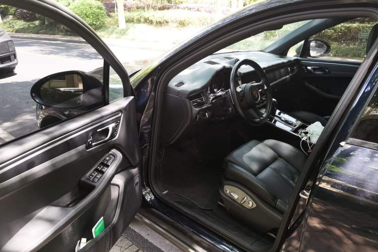Used Porsche Macan 2023 Macan 2.0T Driver Seat