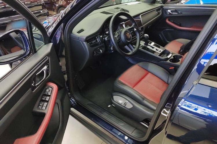 Used Porsche Macan 2023 Macan 2.0T Driver Seat