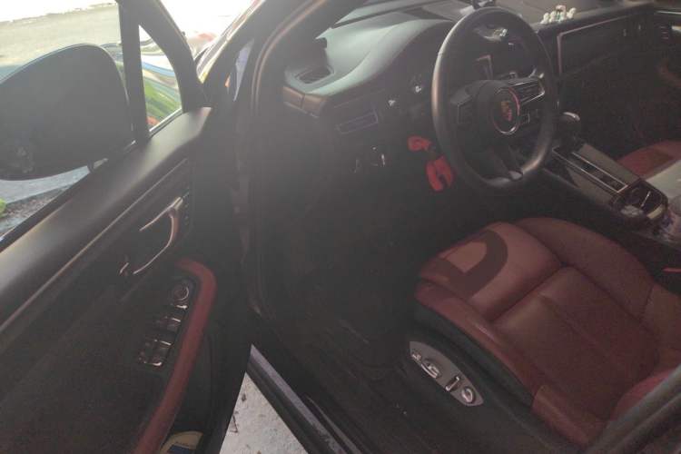 Used Porsche Macan 2023 Macan 2.0T Driver Seat
