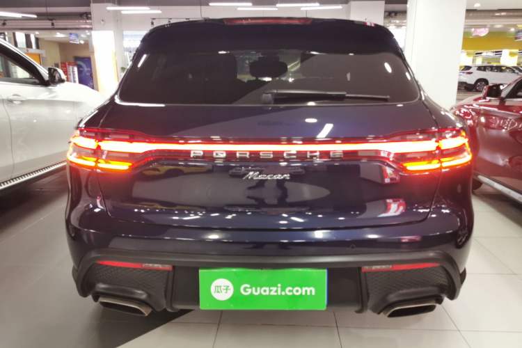Used Porsche Macan 2023 Macan 2.0T Exterior 4