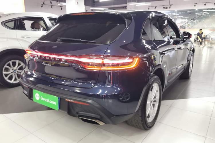 Used Porsche Macan 2023 Macan 2.0T Exterior 5