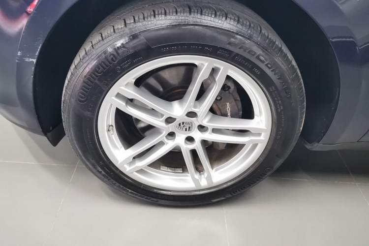 Used Porsche Macan 2023 Macan 2.0T Exterior 7